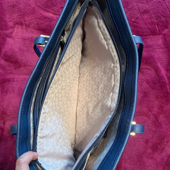 Michael Kors Navy blue bag - Picture 3 of 4